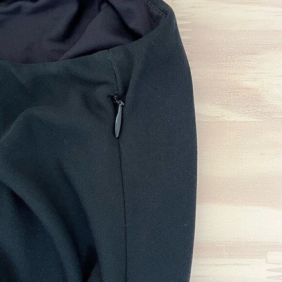 Halston Heritage Cheer Contrast Gown Sleeveless Formal Dress in Black, Size 4 - Picture 16 of 16